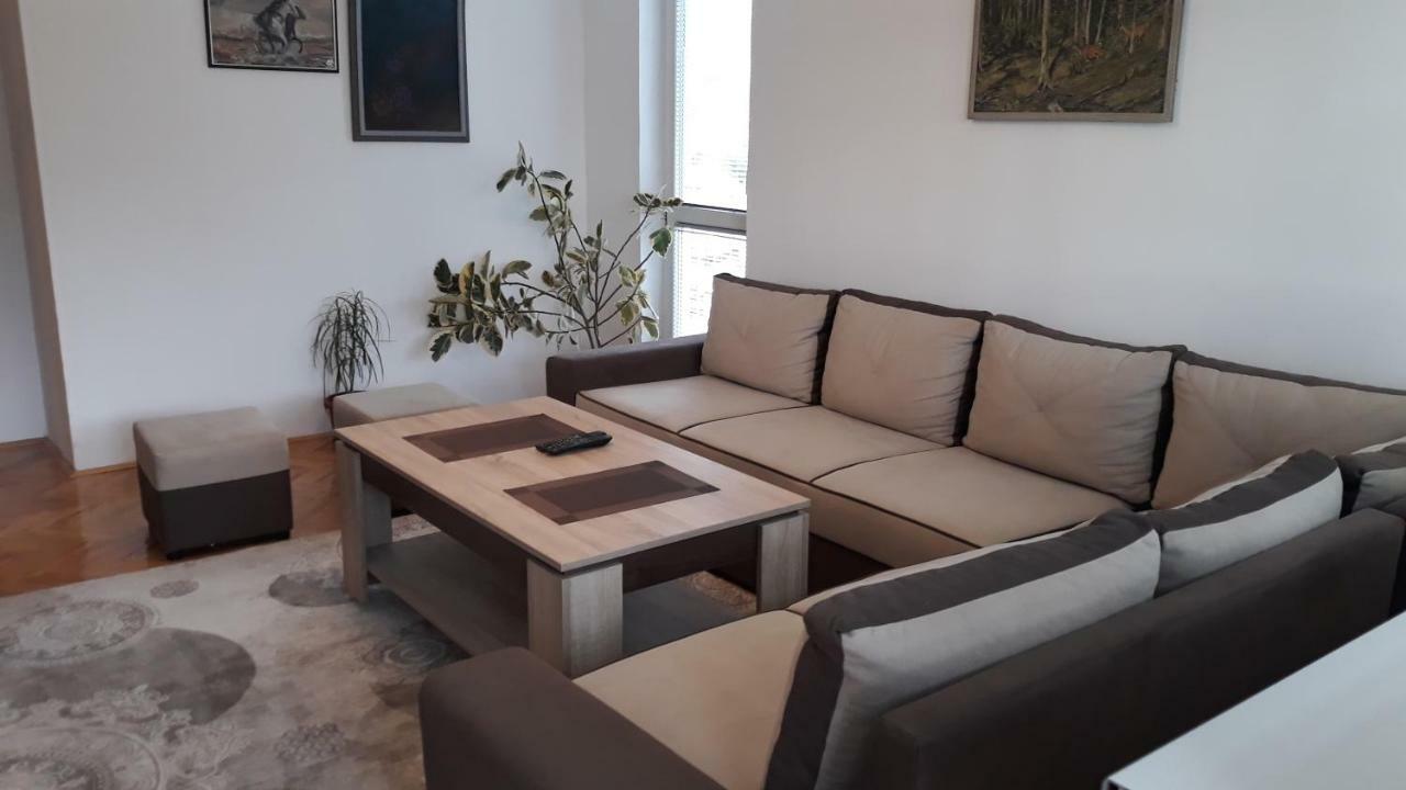 Apartment Ambrela 2 サラエヴォ エクステリア 写真