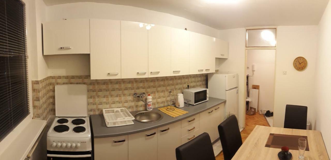 Apartment Ambrela 2 サラエヴォ エクステリア 写真